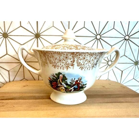 Vintage China Sugar Bowl with Lid and Creamer | Royal Garden Scene‎ - Picture 1 of 5